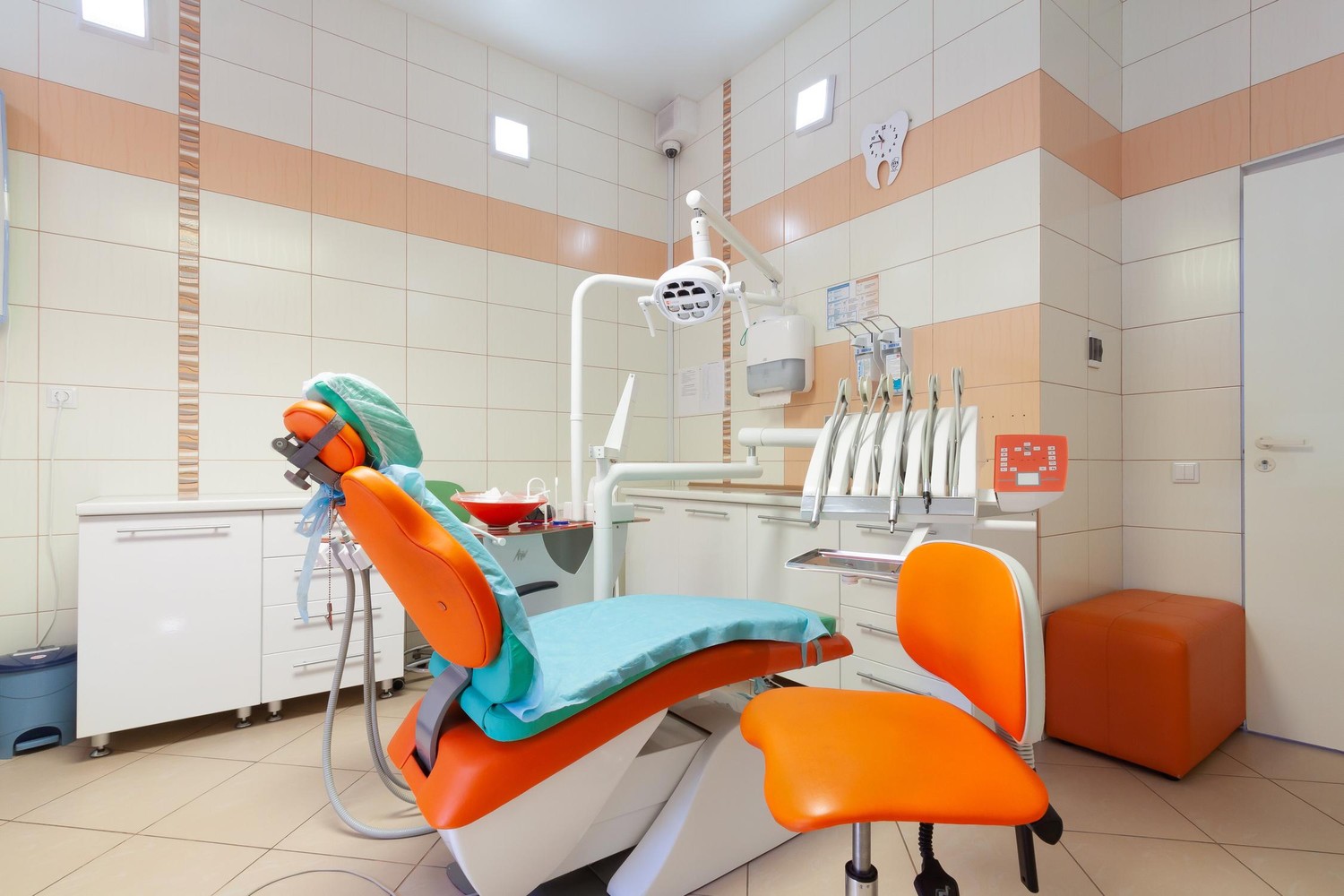 Первая цифровая стоматология - Найдите проверенную стоматологию Yull.ru
