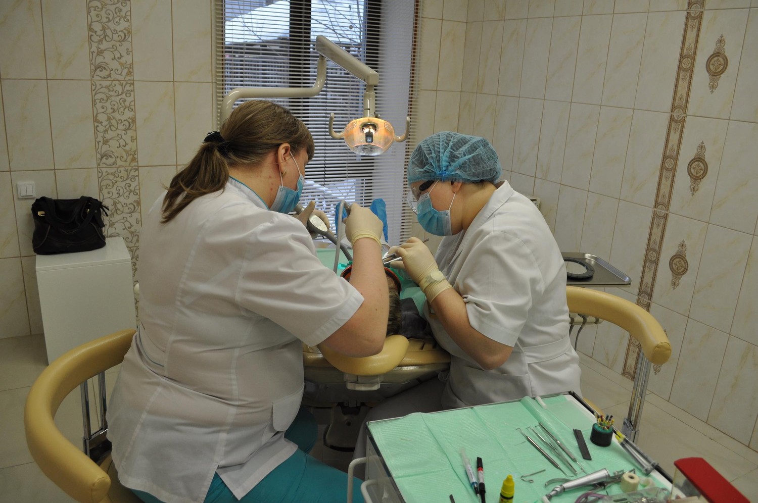 Роял-Дент - Найдите проверенную стоматологию Yull.ru